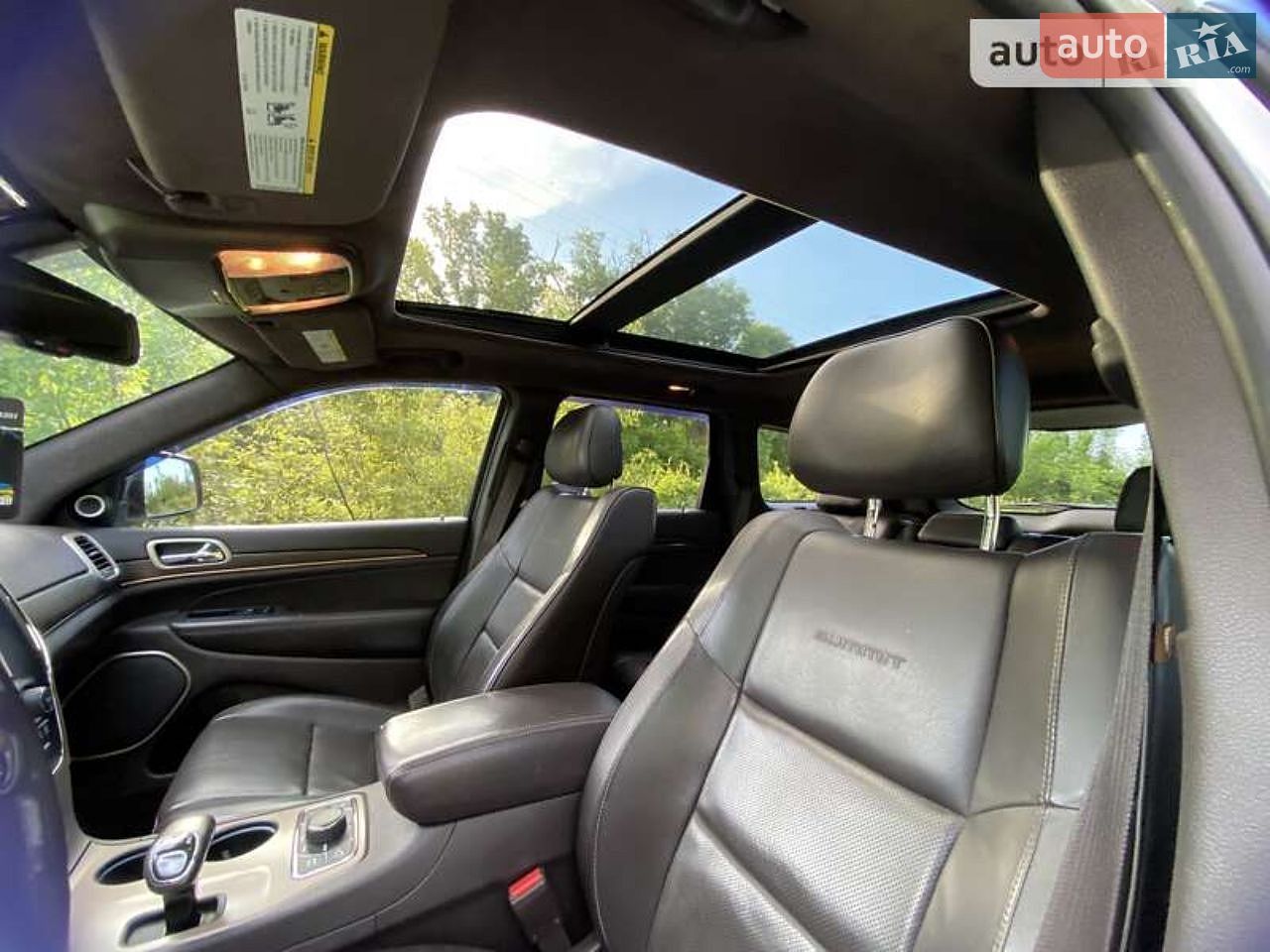 Jeep Grand Cherokee 2014 VIN 1C4RJFJM3EC538674 фото оголошення 2 з 34