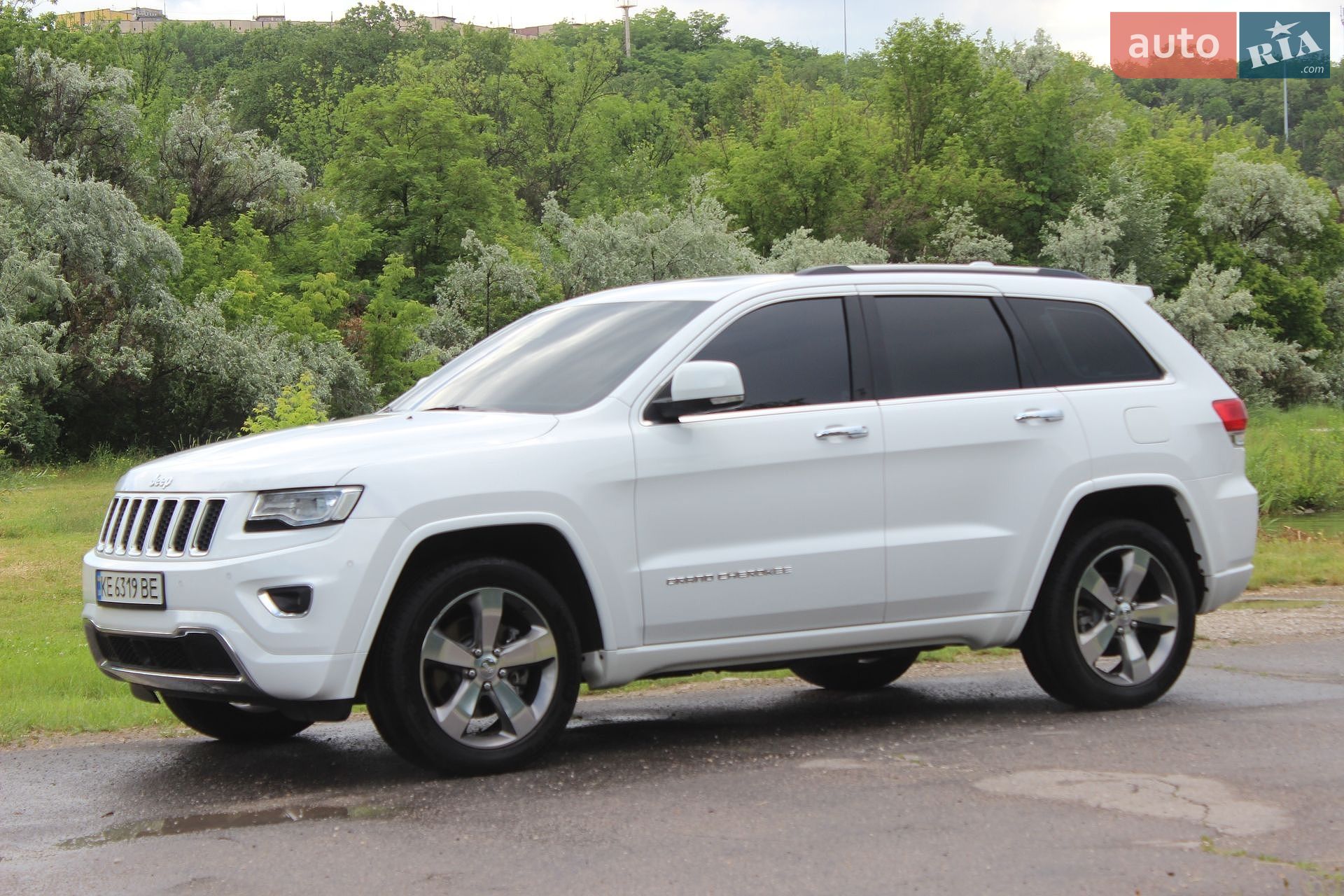Jeep Grand Cherokee 2015 VIN 1C4RJFCM0FC110639 фото оголошення 2 з 69