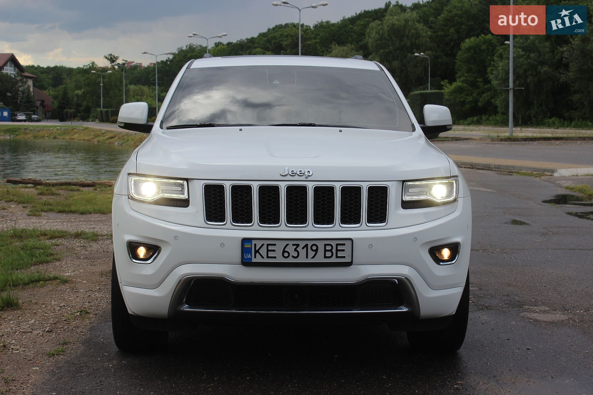Jeep Grand Cherokee 2015 VIN 1C4RJFCM0FC110639 фото оголошення 5 з 69