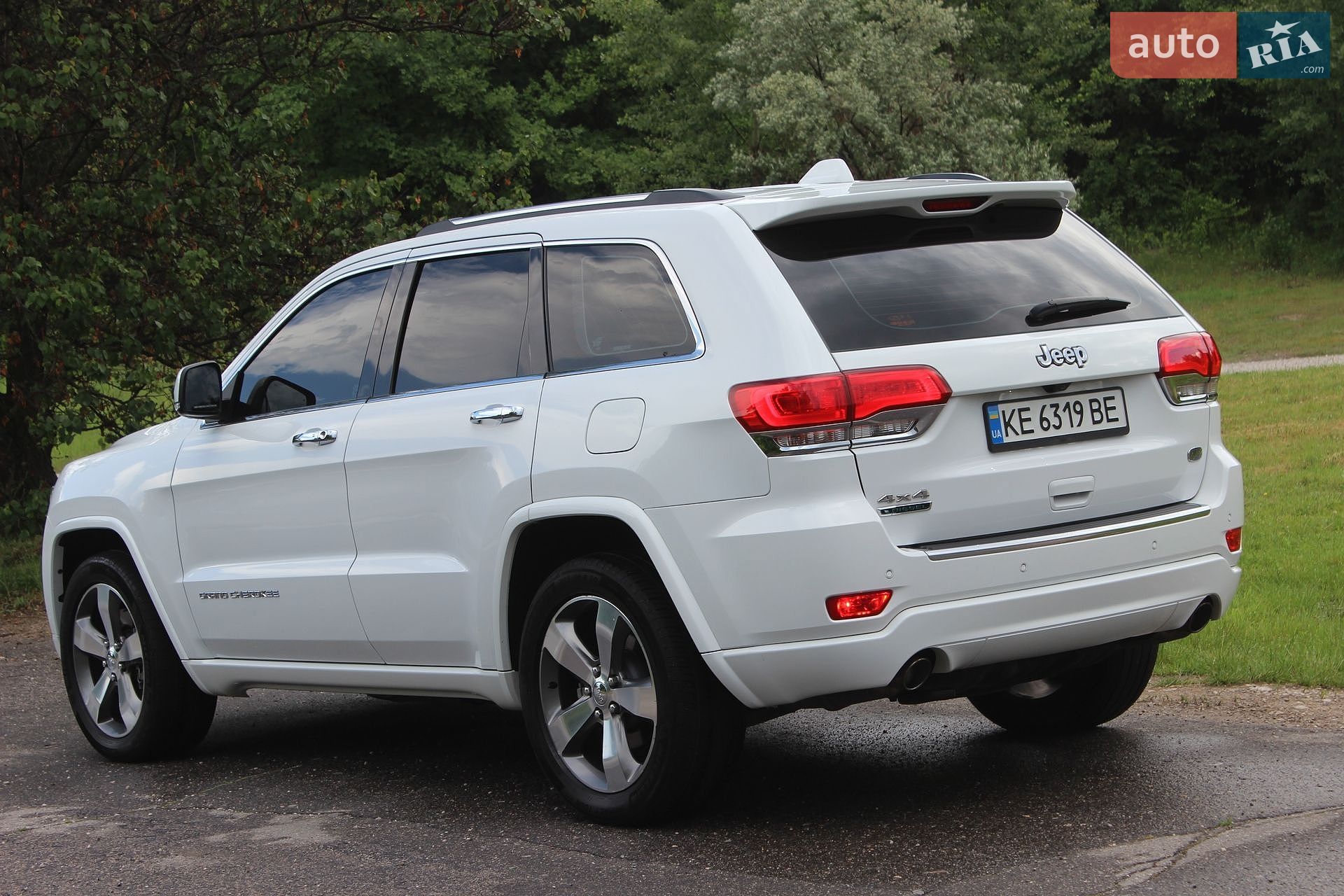 Jeep Grand Cherokee 2015 VIN 1C4RJFCM0FC110639 фото оголошення 16 з 69