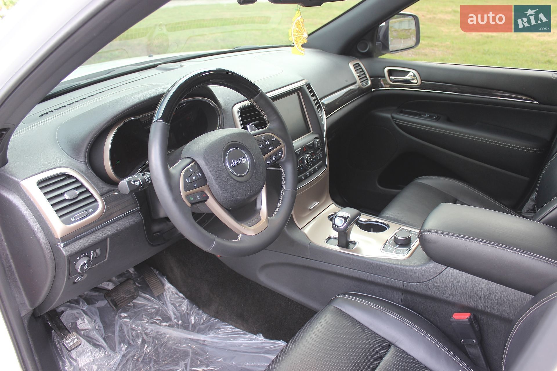 Jeep Grand Cherokee 2015 VIN 1C4RJFCM0FC110639 фото оголошення 37 з 69
