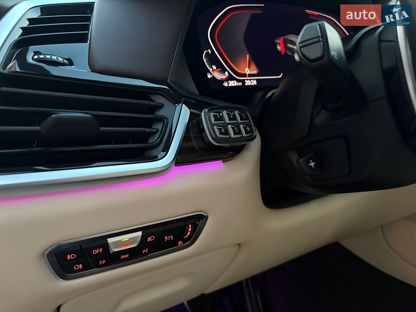 BMW X5 2019 VIN WBACR61040LJ18116 фото оголошення 17 з 20