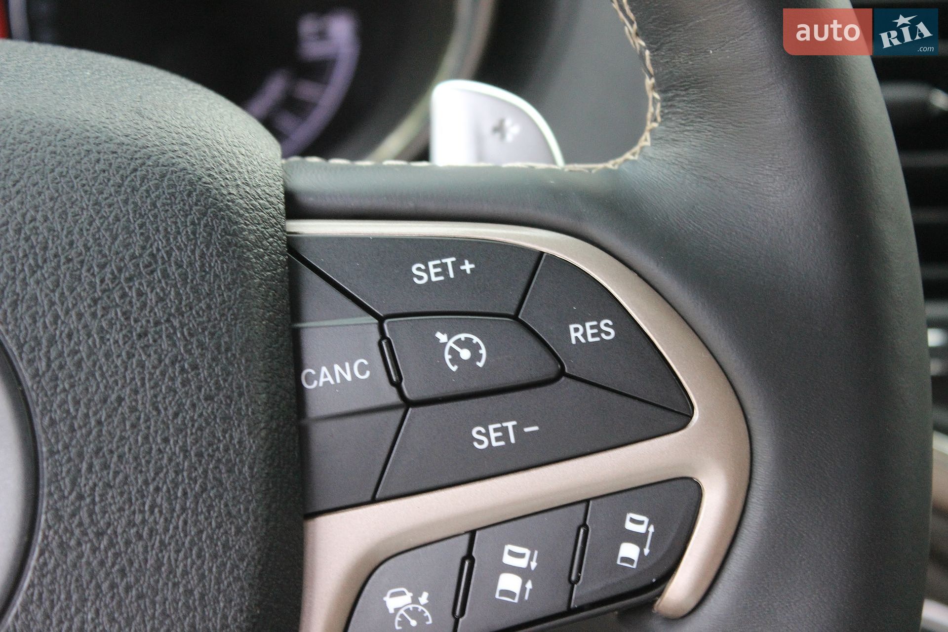 Jeep Grand Cherokee 2015 VIN 1C4RJFCM0FC110639 фото оголошення 57 з 69