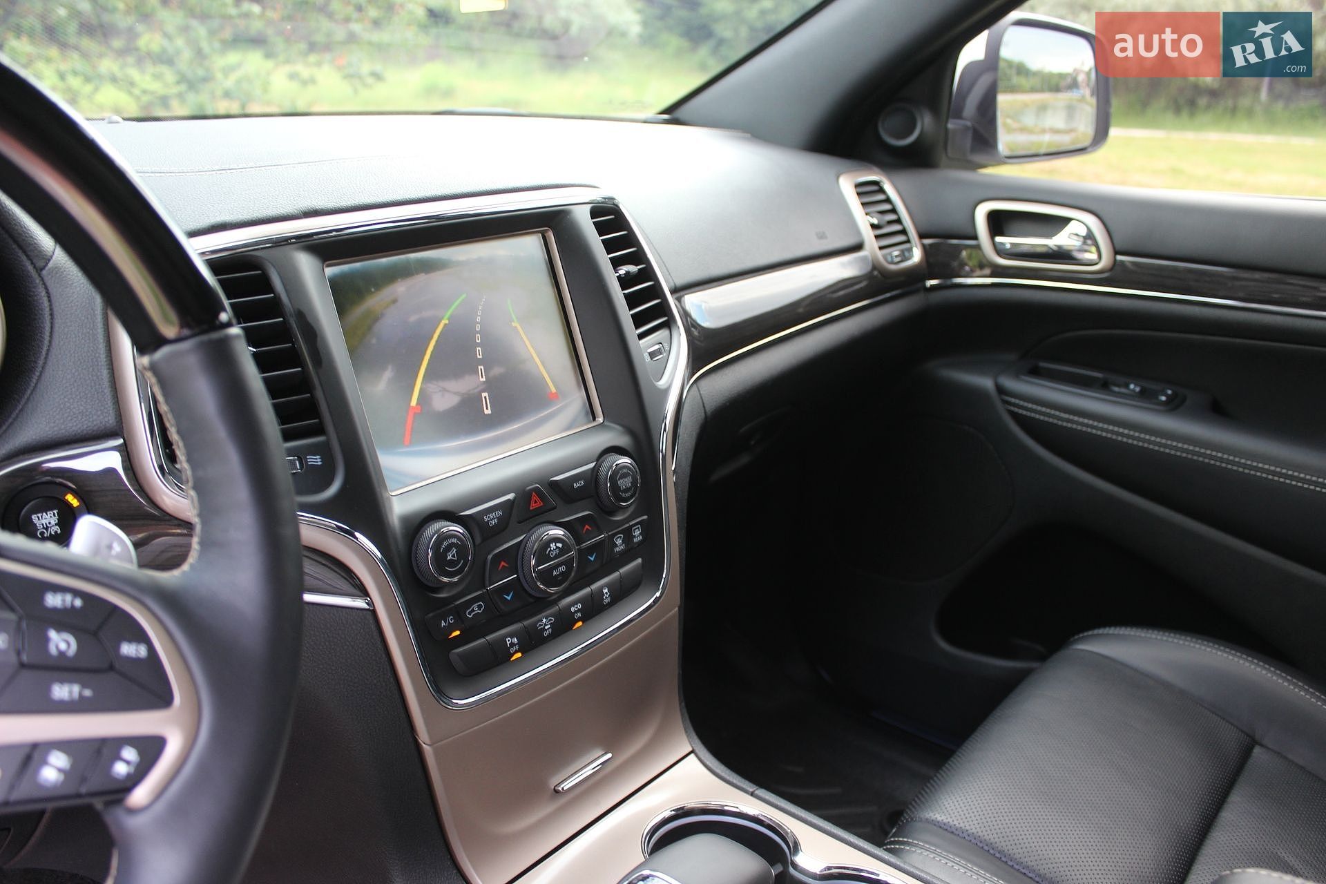 Jeep Grand Cherokee 2015 VIN 1C4RJFCM0FC110639 фото оголошення 61 з 69