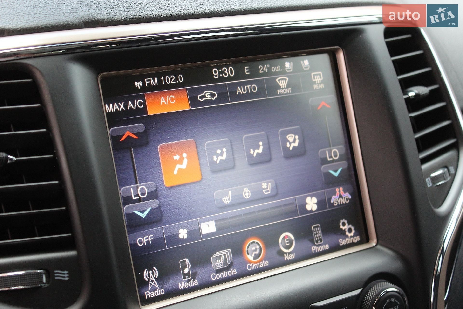 Jeep Grand Cherokee 2015 VIN 1C4RJFCM0FC110639 фото оголошення 64 з 69