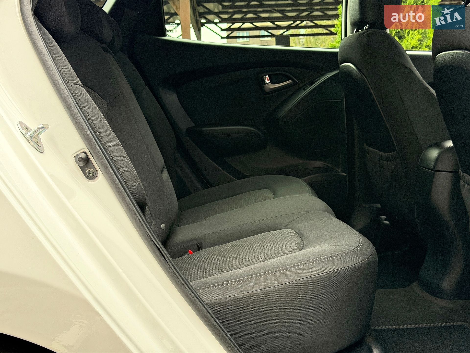 Hyundai ix35 2011 VIN TMAJT81BACJ240293 фото оголошення 60 з 78