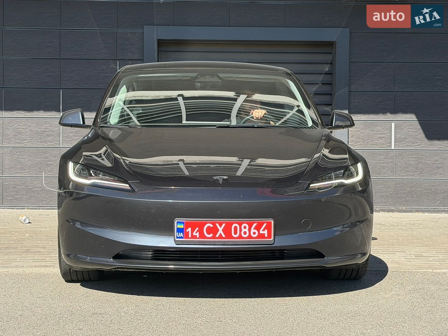 Tesla Model 3 2025 VIN 5YJ3E1EB5SF996415 фото оголошення 16 з 19