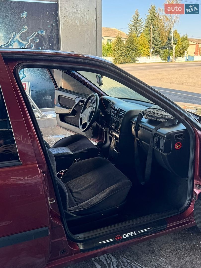 Opel Vectra 1995 VIN W0L000087S5193824 фото оголошення 3 з 15