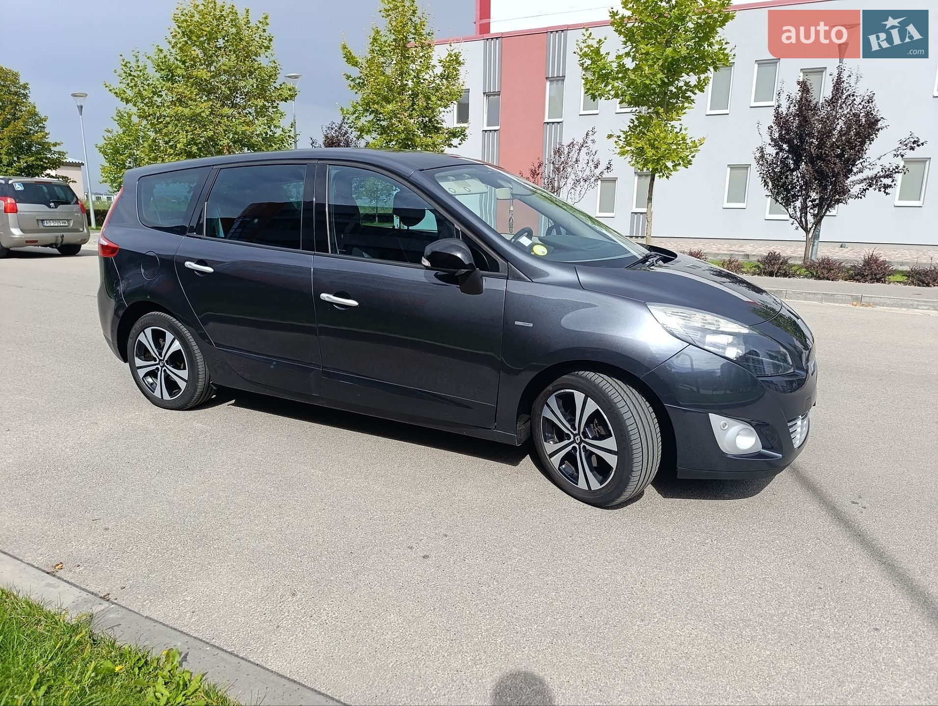 Renault Grand Scenic 2011 VIN VF1JZ1GB646138930 фото оголошення 5 з 40
