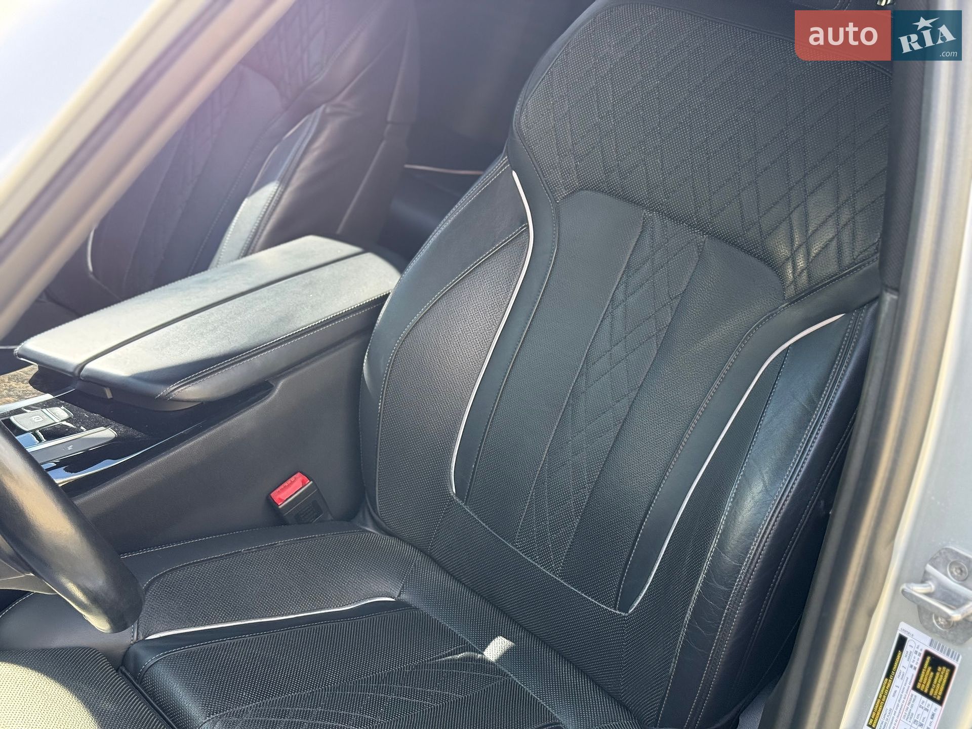 BMW 5 Series 2017 VIN WBAJE7C55JWC56820 фото оголошення 17 з 54