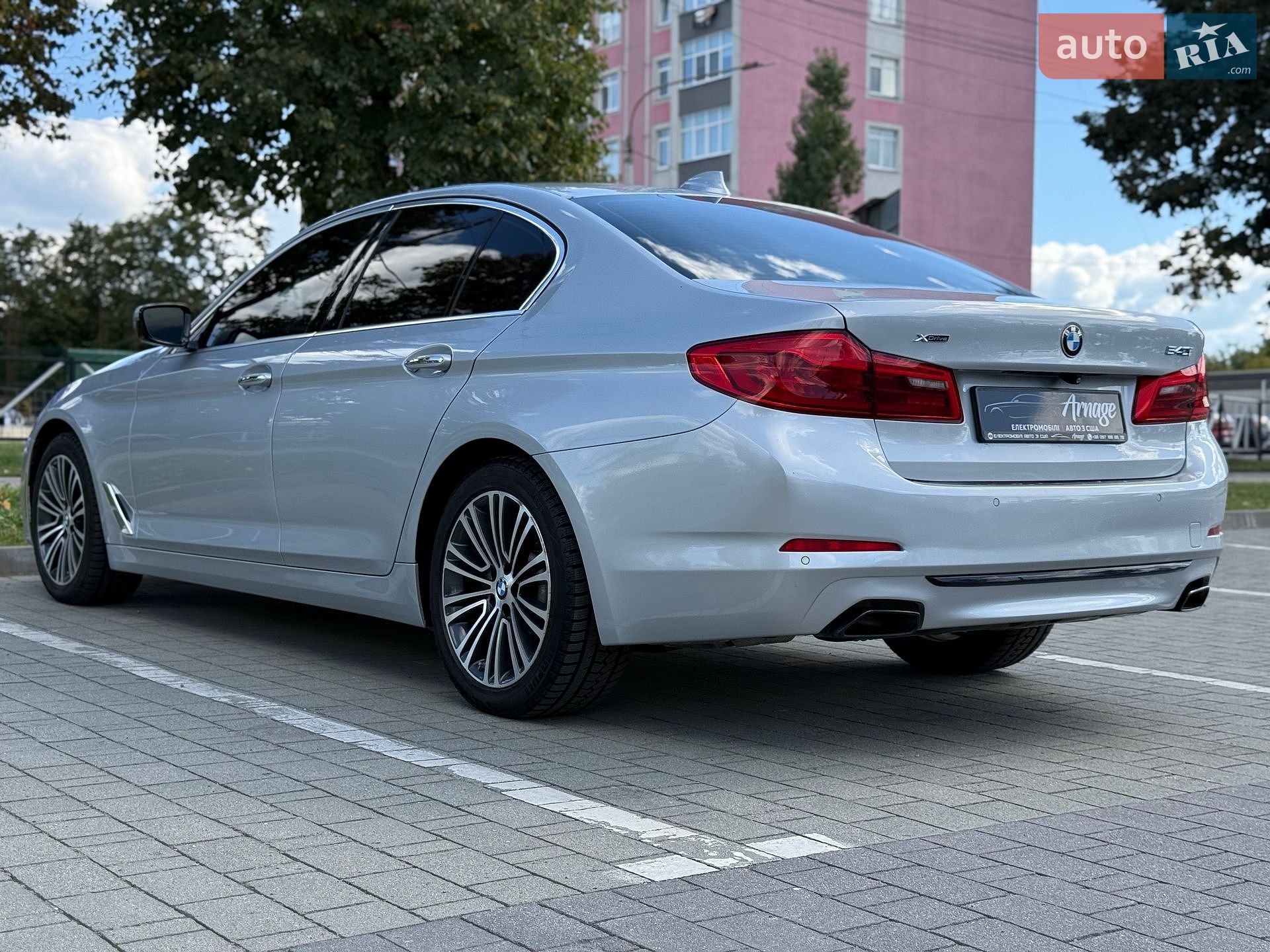 BMW 5 Series 2017 VIN WBAJE7C55JWC56820 фото оголошення 42 з 54