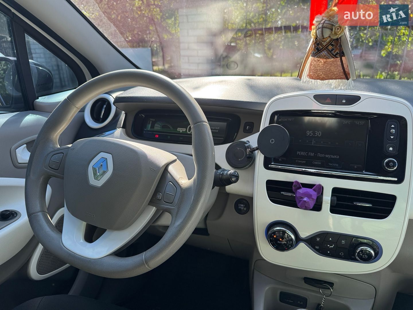 Renault Zoe 2015 VIN VF1AGVYA052536916 фото оголошення 2 з 30