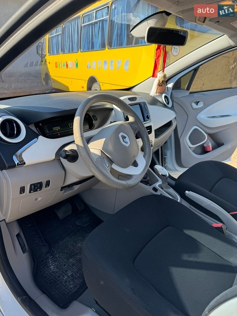 Renault Zoe 2015 VIN VF1AGVYA052536916 фото оголошення 8 з 30