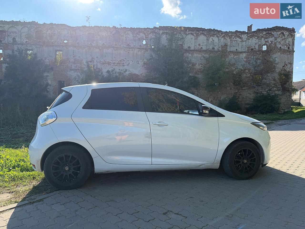 Renault Zoe 2015 VIN VF1AGVYA052536916 фото оголошення 22 з 30