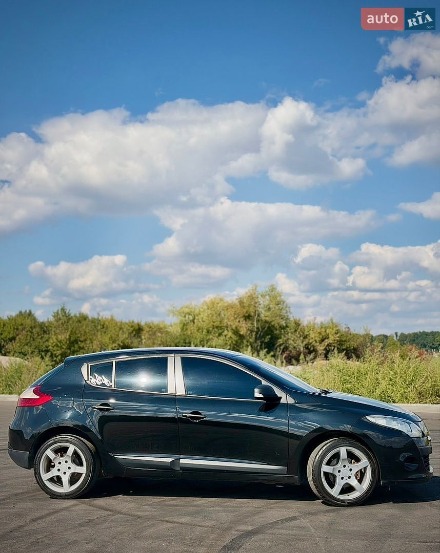Renault Megane 2011 VIN VF1BZ1R0544451870 фото оголошення 6 з 12