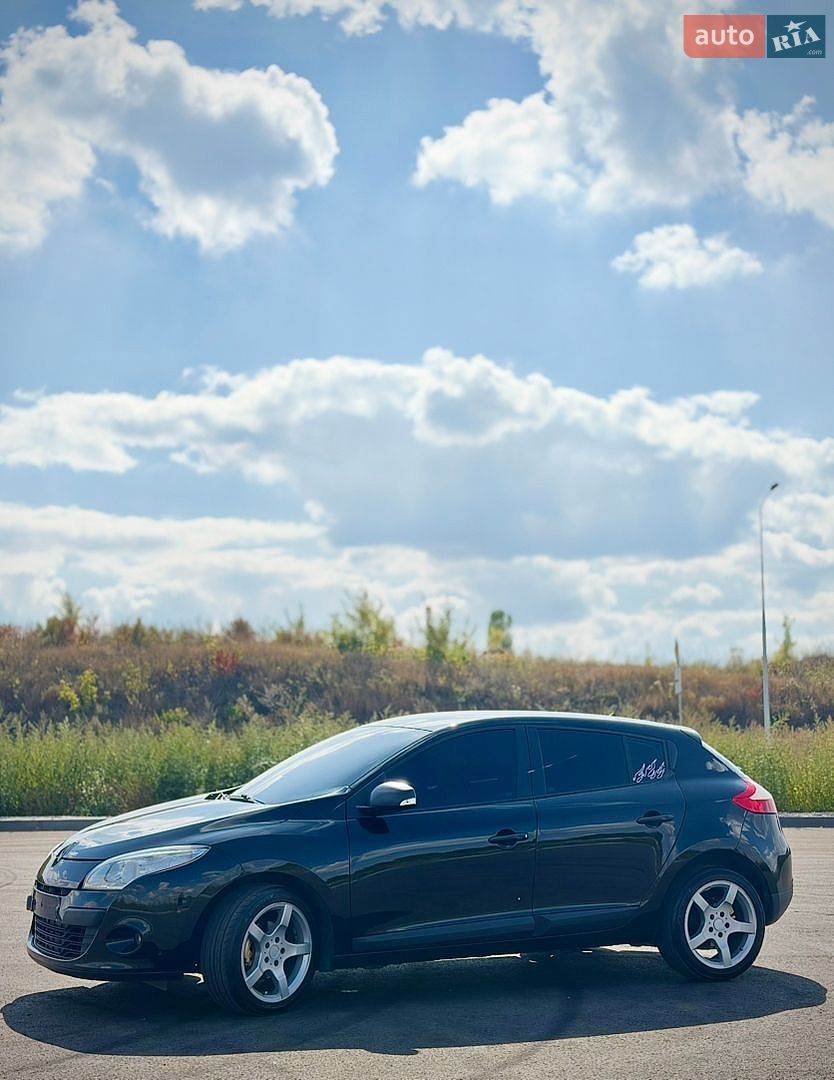 Renault Megane 2011 VIN VF1BZ1R0544451870 фото оголошення 9 з 12
