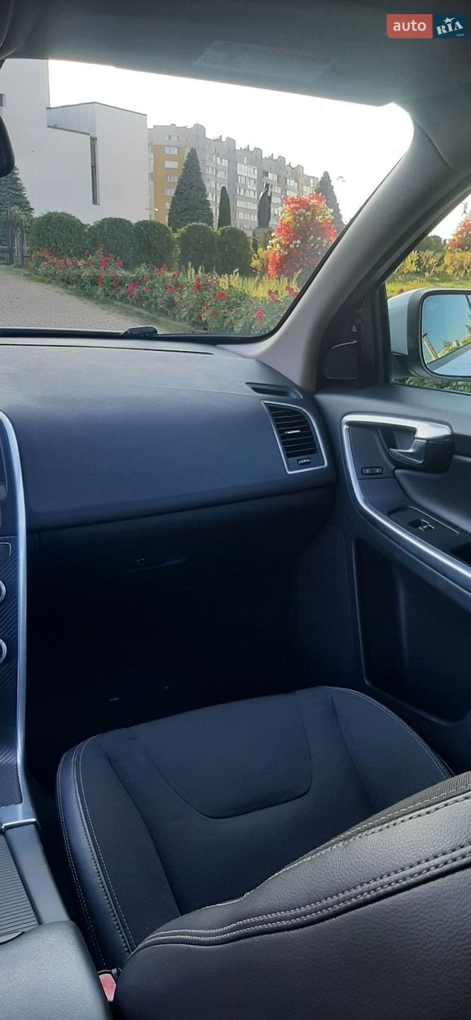 Volvo XC60 2015 VIN YV440MDJ0G2815354 фото оголошення 10 з 16