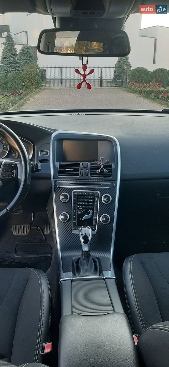 Volvo XC60 2015 VIN YV440MDJ0G2815354 фото оголошення 9 з 16