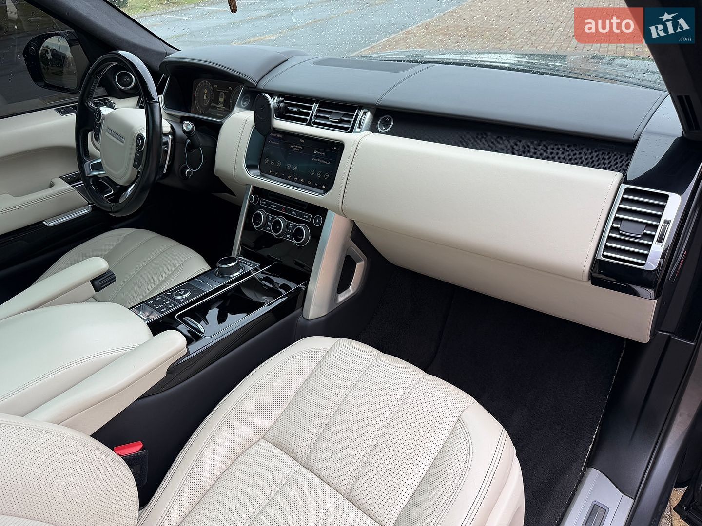 Land-Rover Range Rover 2017 VIN SALGA2FJ4HA340239 фото оголошення 34 з 59