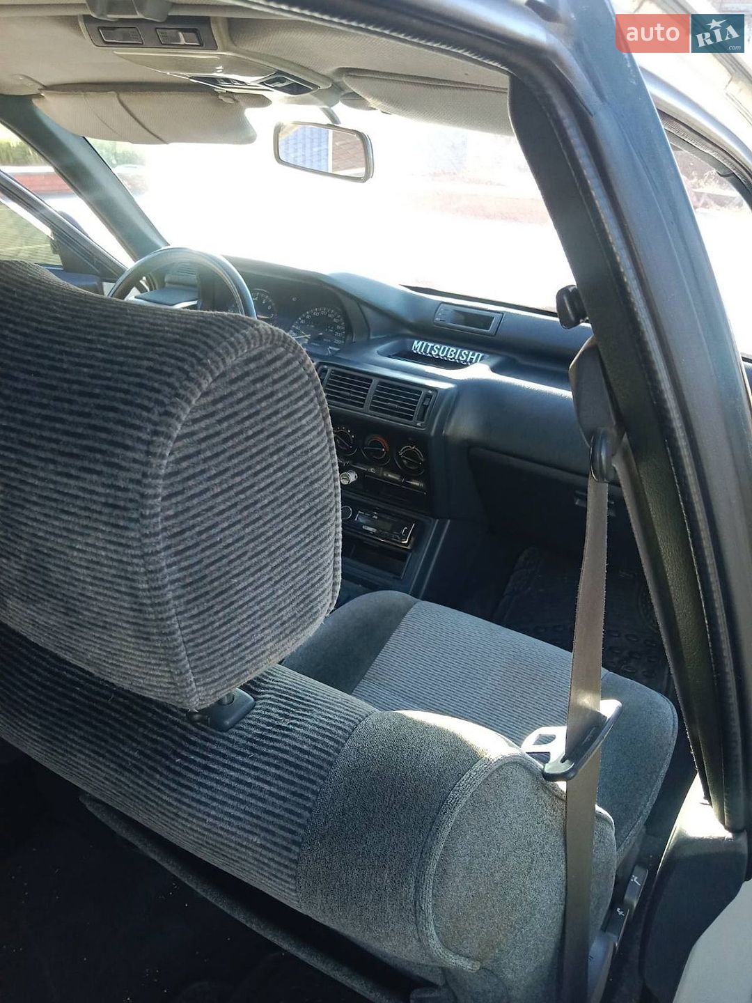 Mitsubishi Galant 1992 VIN JMBLNE32ANZ500912 фото оголошення 7 з 9