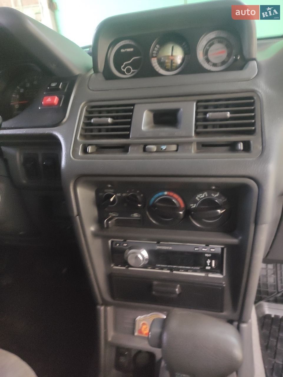 Mitsubishi Pajero 1997 VIN JMB0RV450VJ000256 фото оголошення 2 з 11