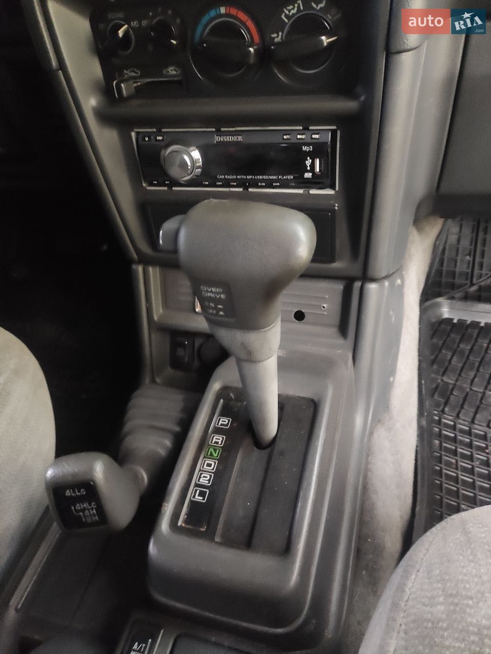 Mitsubishi Pajero 1997 VIN JMB0RV450VJ000256 фото оголошення 3 з 11