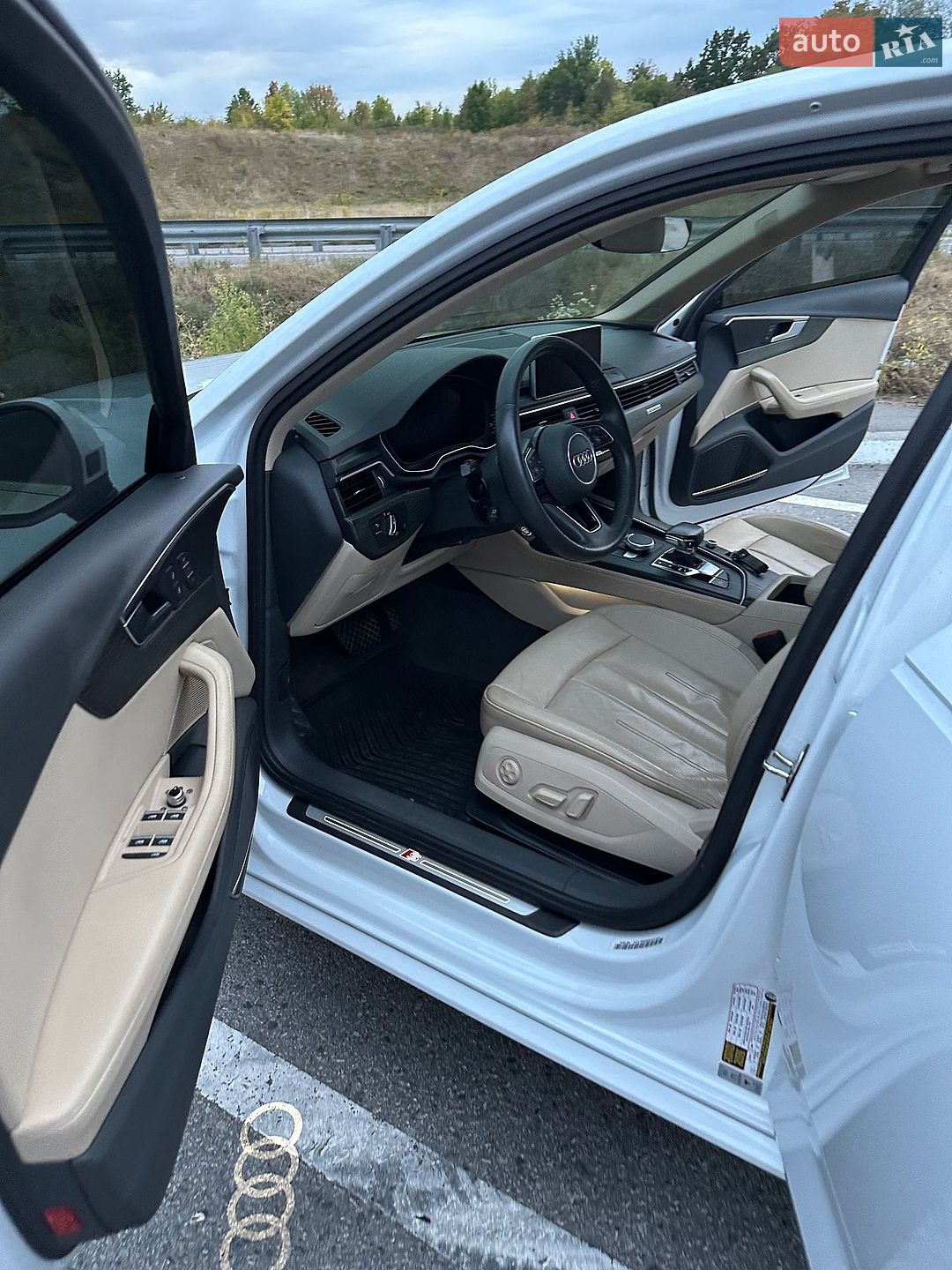 Audi A4 2019 VIN WAUENAF43KA062834 фото оголошення 6 з 74