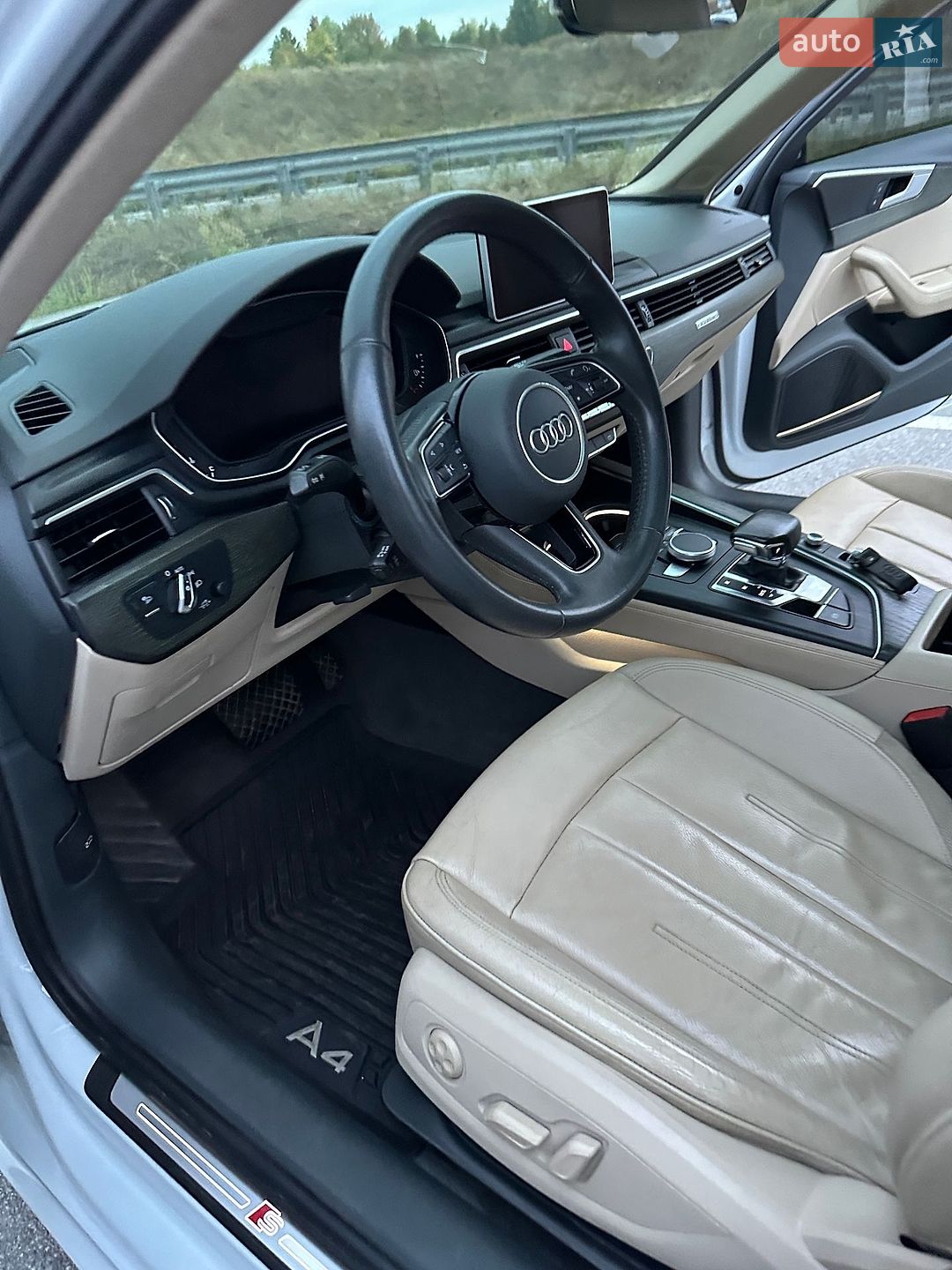 Audi A4 2019 VIN WAUENAF43KA062834 фото оголошення 8 з 74