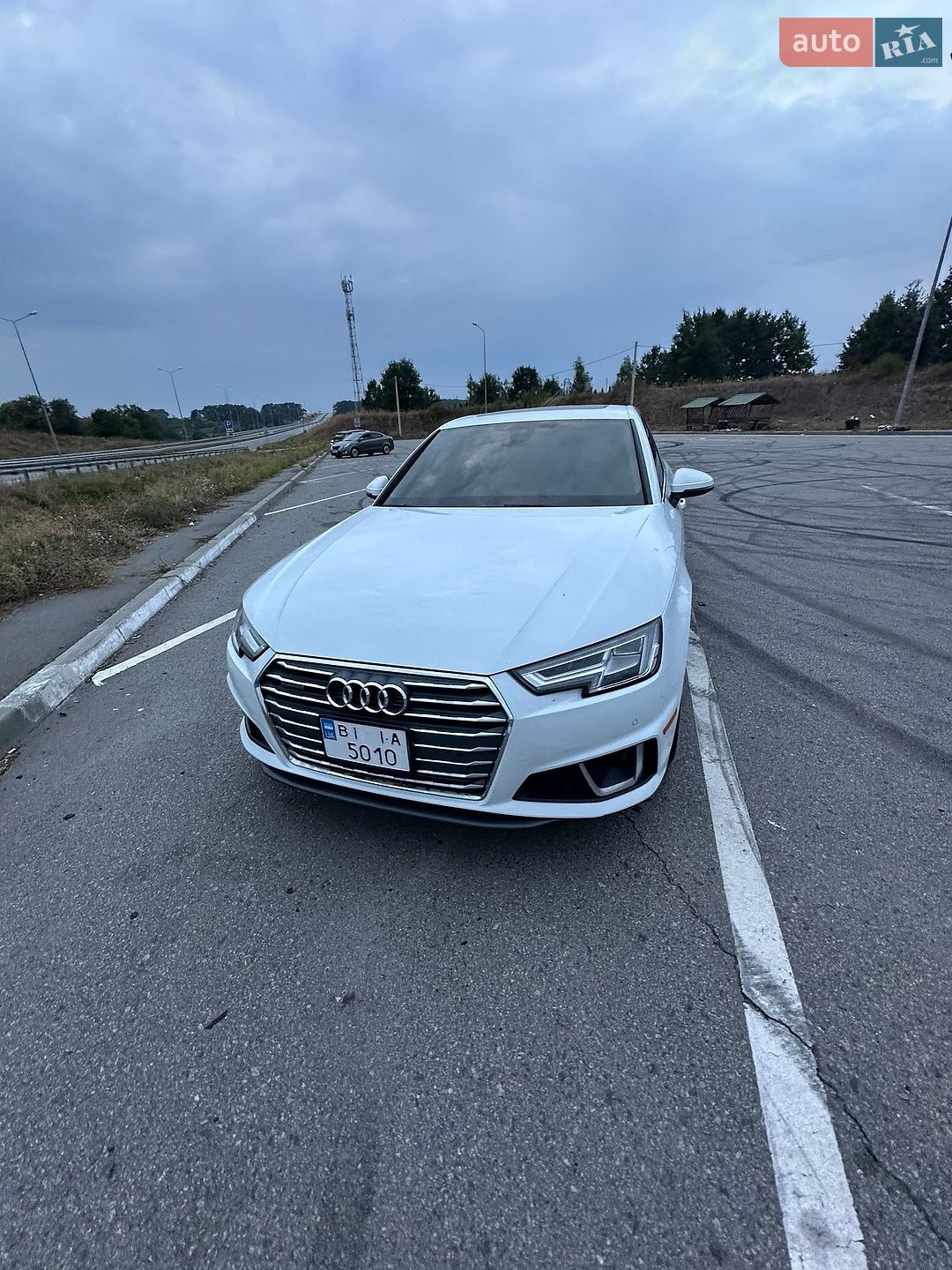 Audi A4 2019 VIN WAUENAF43KA062834 фото оголошення 36 з 74