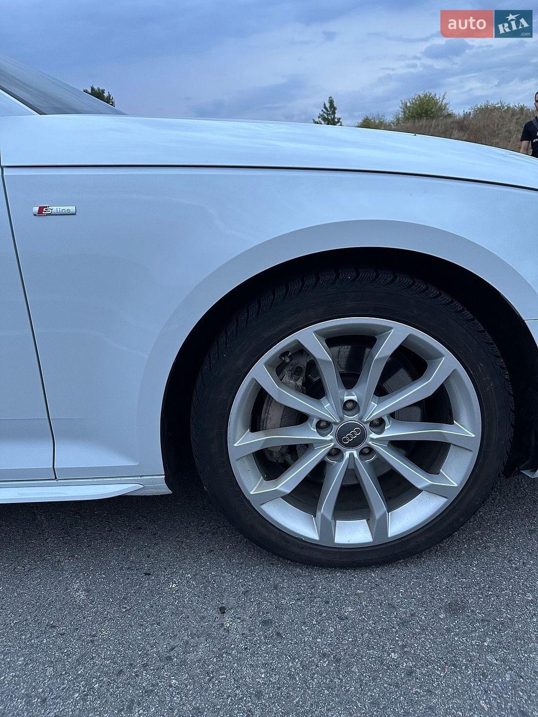 Audi A4 2019 VIN WAUENAF43KA062834 фото оголошення 42 з 74