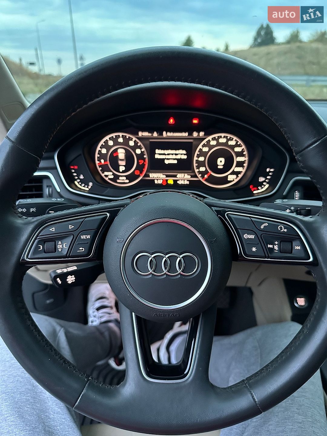 Audi A4 2019 VIN WAUENAF43KA062834 фото оголошення 50 з 74