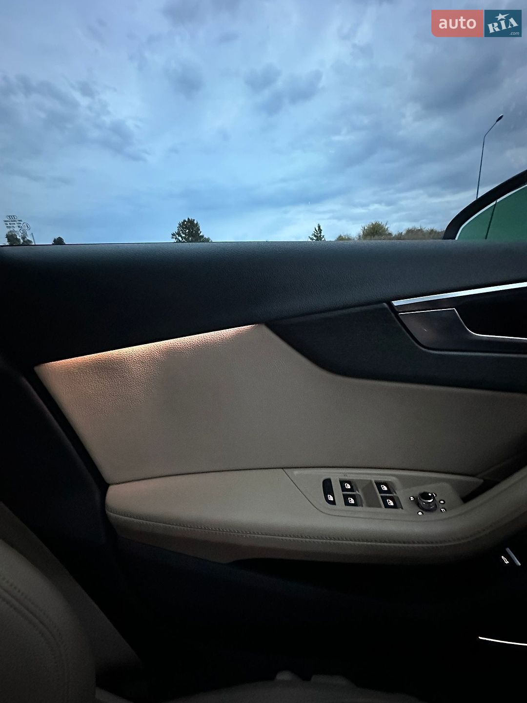 Audi A4 2019 VIN WAUENAF43KA062834 фото оголошення 53 з 74