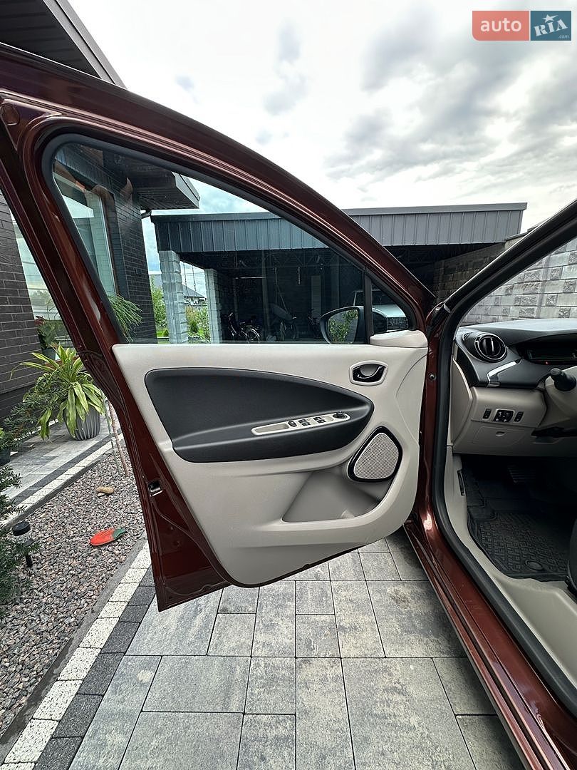 Renault Zoe 2015 VIN VF1AGVYB053282201 фото оголошення 29 з 40