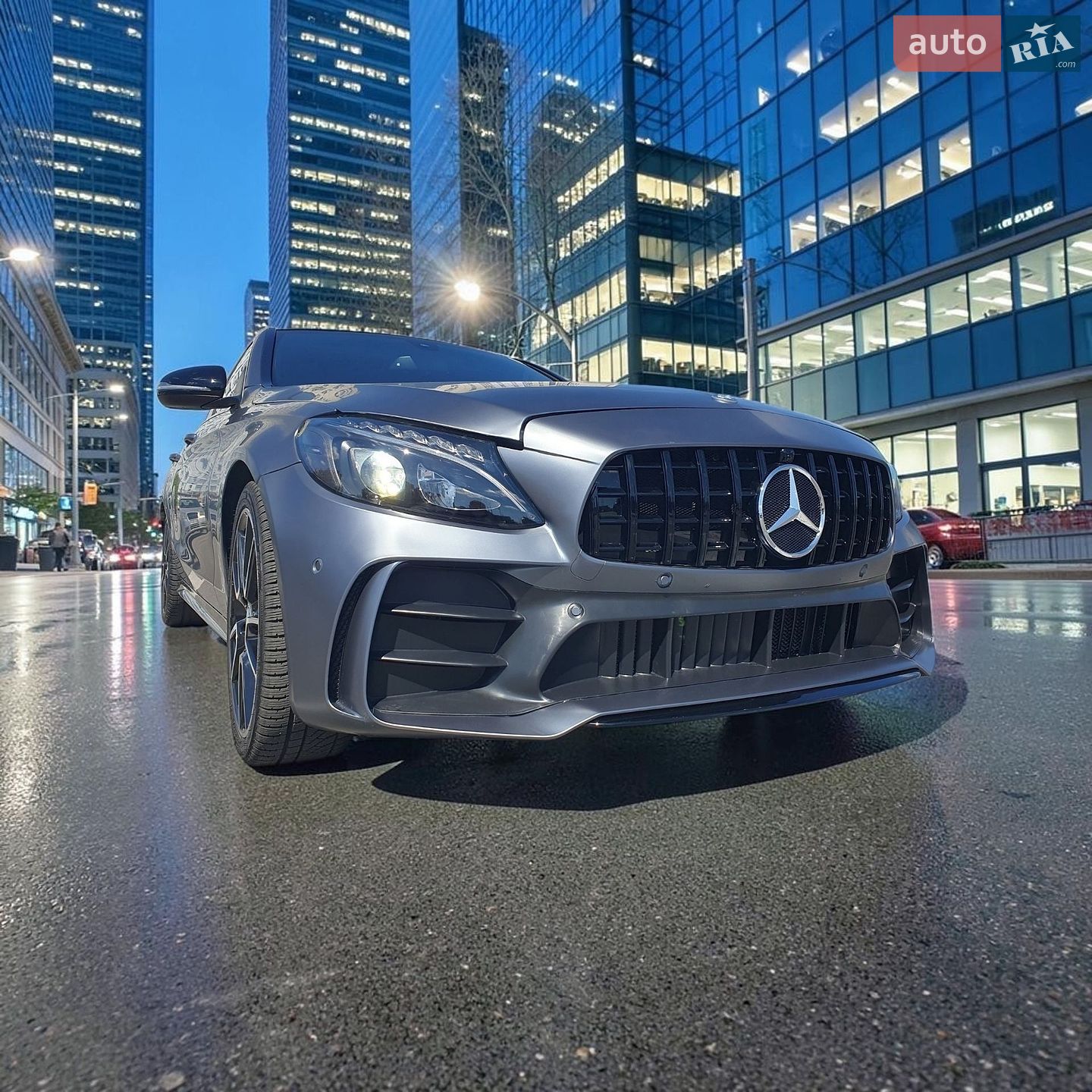 Mercedes-Benz C-Class 2018 VIN 55SWF6EB1JU274380 фото оголошення 11 з 11