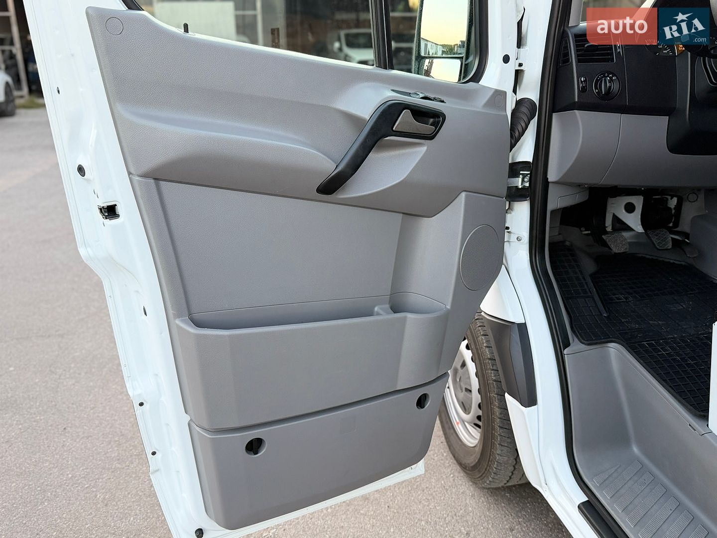 Mercedes-Benz Sprinter 2017 VIN WDB9066131P368382 фото оголошення 18 з 39