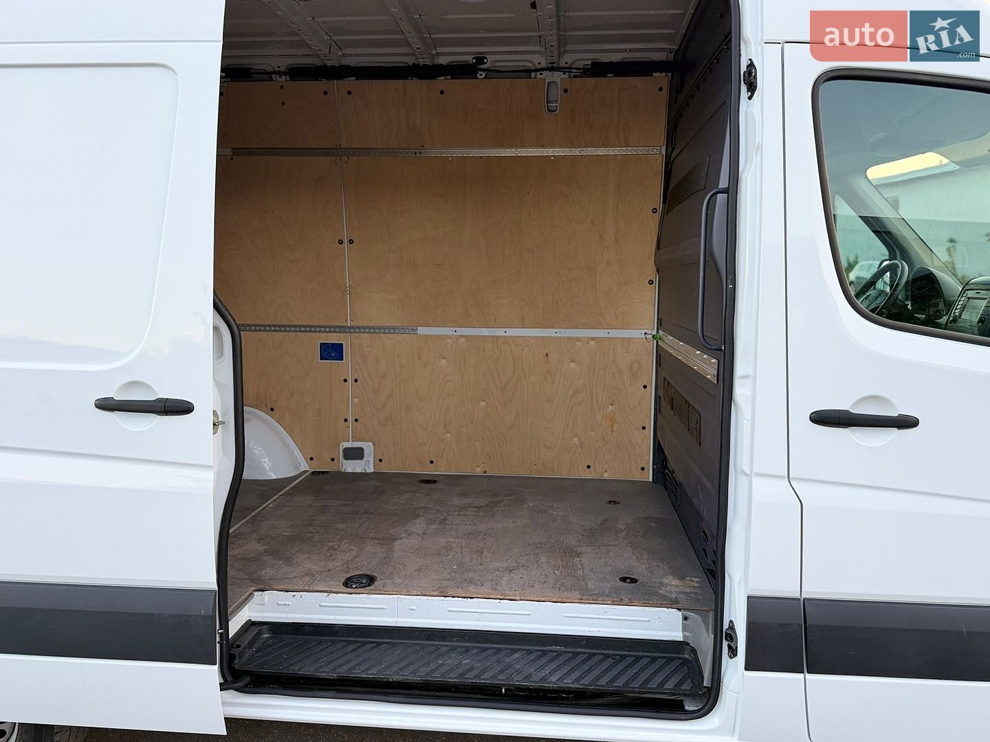 Mercedes-Benz Sprinter 2017 VIN WDB9066131P368382 фото оголошення 14 з 39