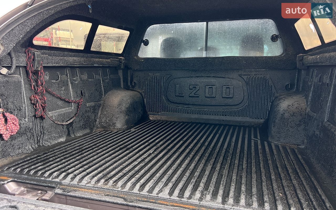 Mitsubishi L 200 2019 VIN MMCJLKL10LH003752 фото оголошення 32 з 32