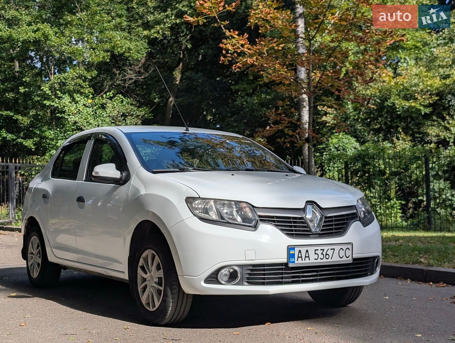Renault Logan 2013 VIN VF14SRAP448760268 фото оголошення 4 з 29