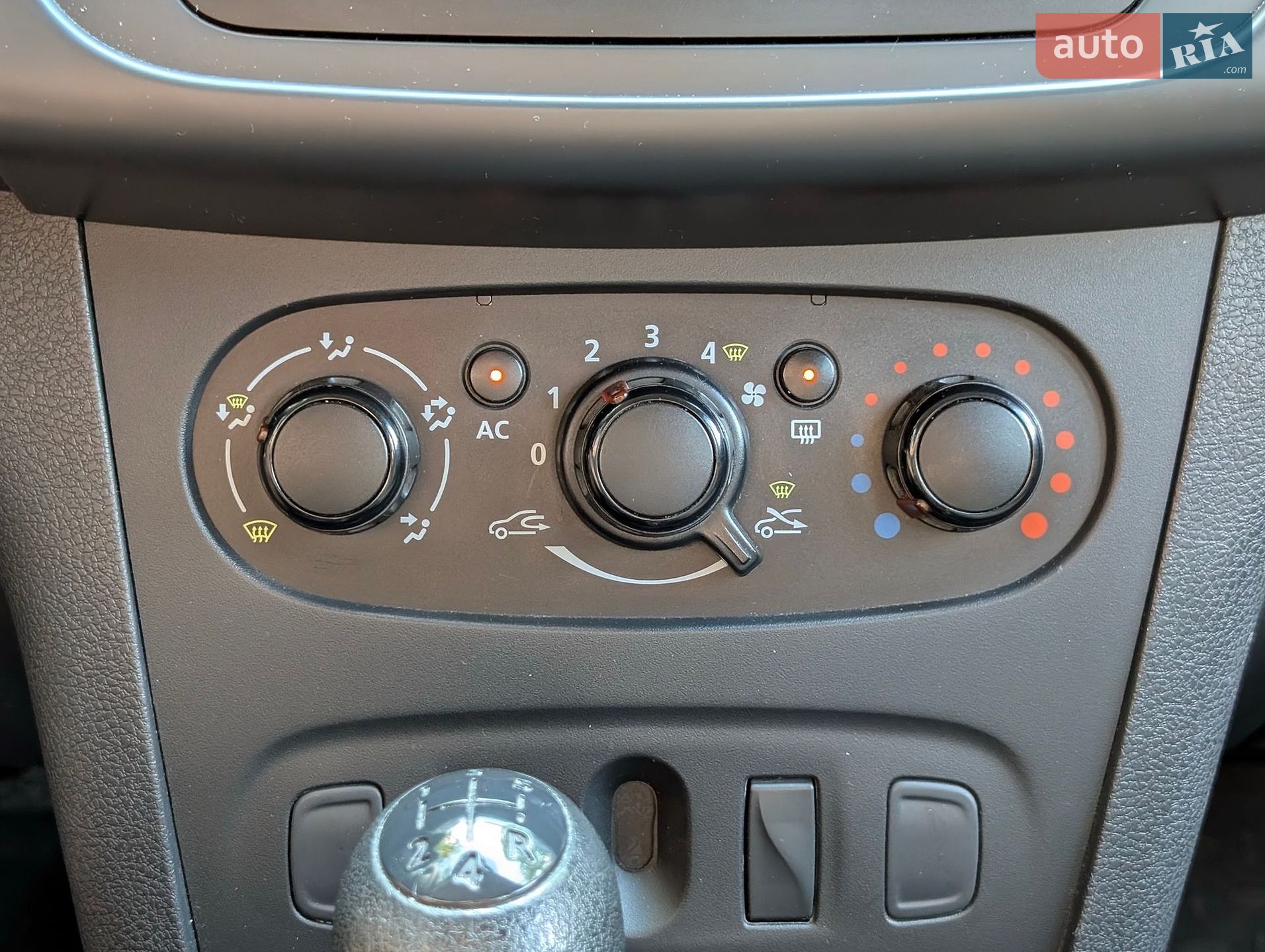 Renault Logan 2013 VIN VF14SRAP448760268 фото оголошення 18 з 29