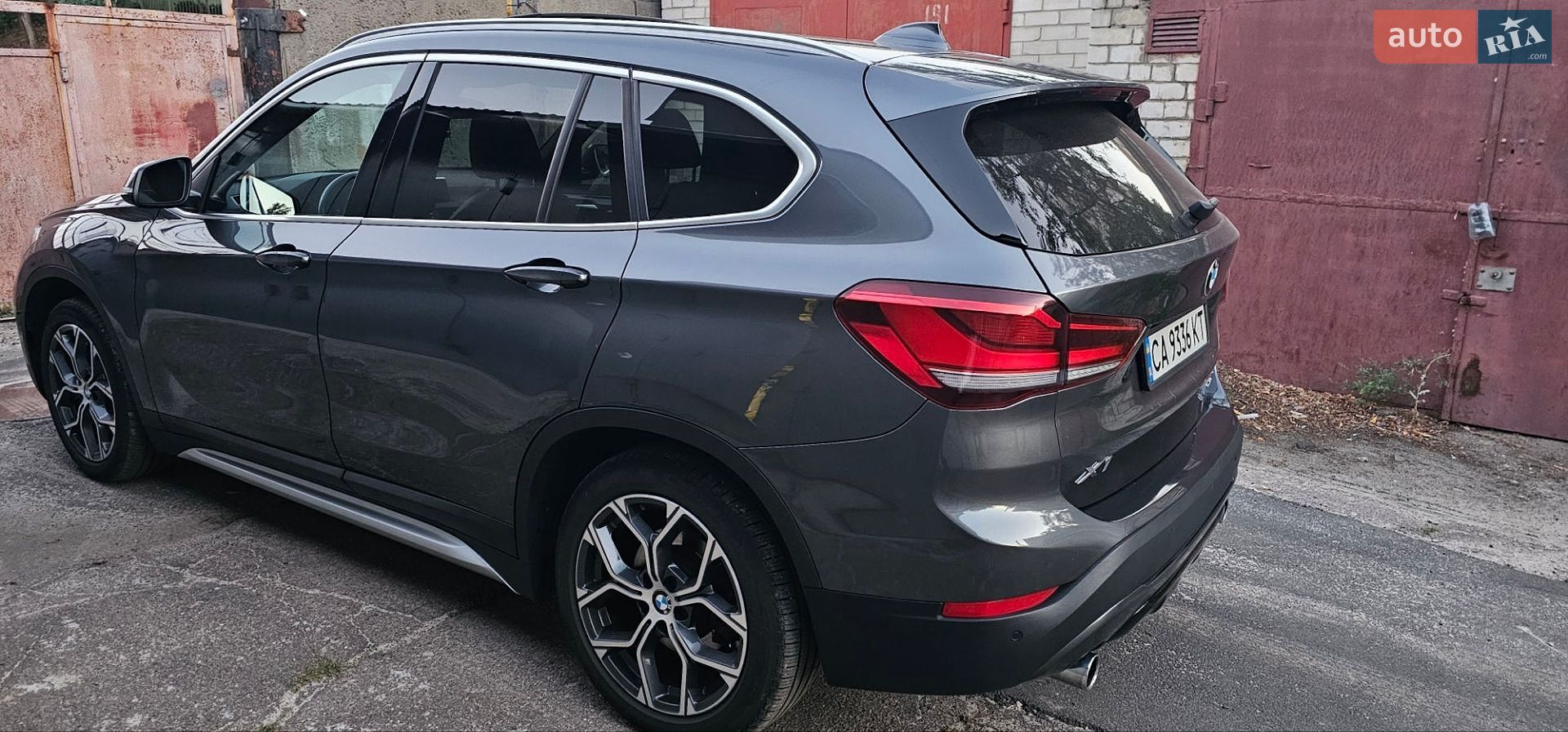 BMW X1 2021 VIN WBXJG9C00M5T92831 фото оголошення 3 з 16