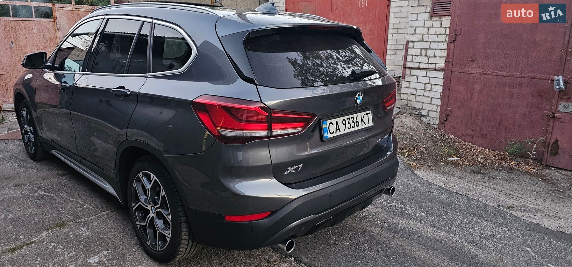 BMW X1 2021 VIN WBXJG9C00M5T92831 фото оголошення 2 з 16