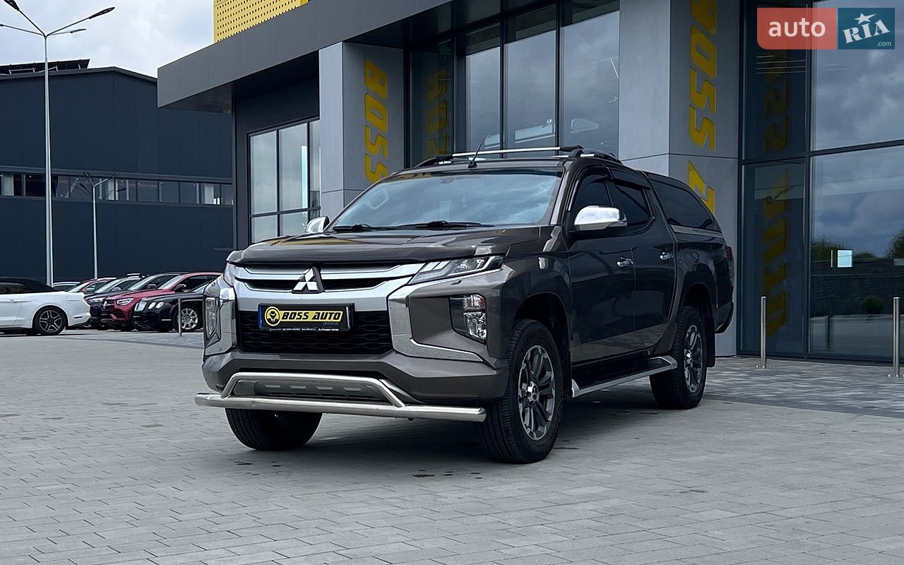 Mitsubishi L 200 2019 VIN MMCJLKL10LH003752 фото оголошення 2 з 32