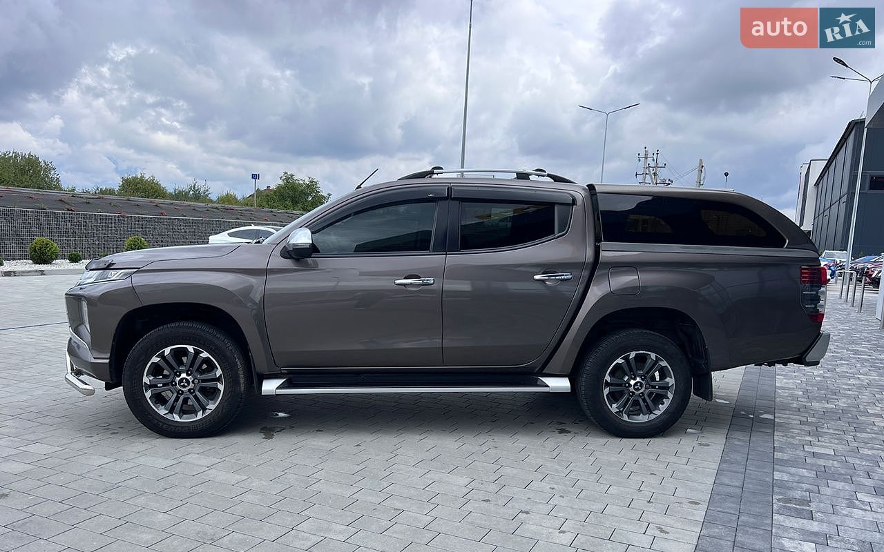 Mitsubishi L 200 2019 VIN MMCJLKL10LH003752 фото оголошення 3 з 32