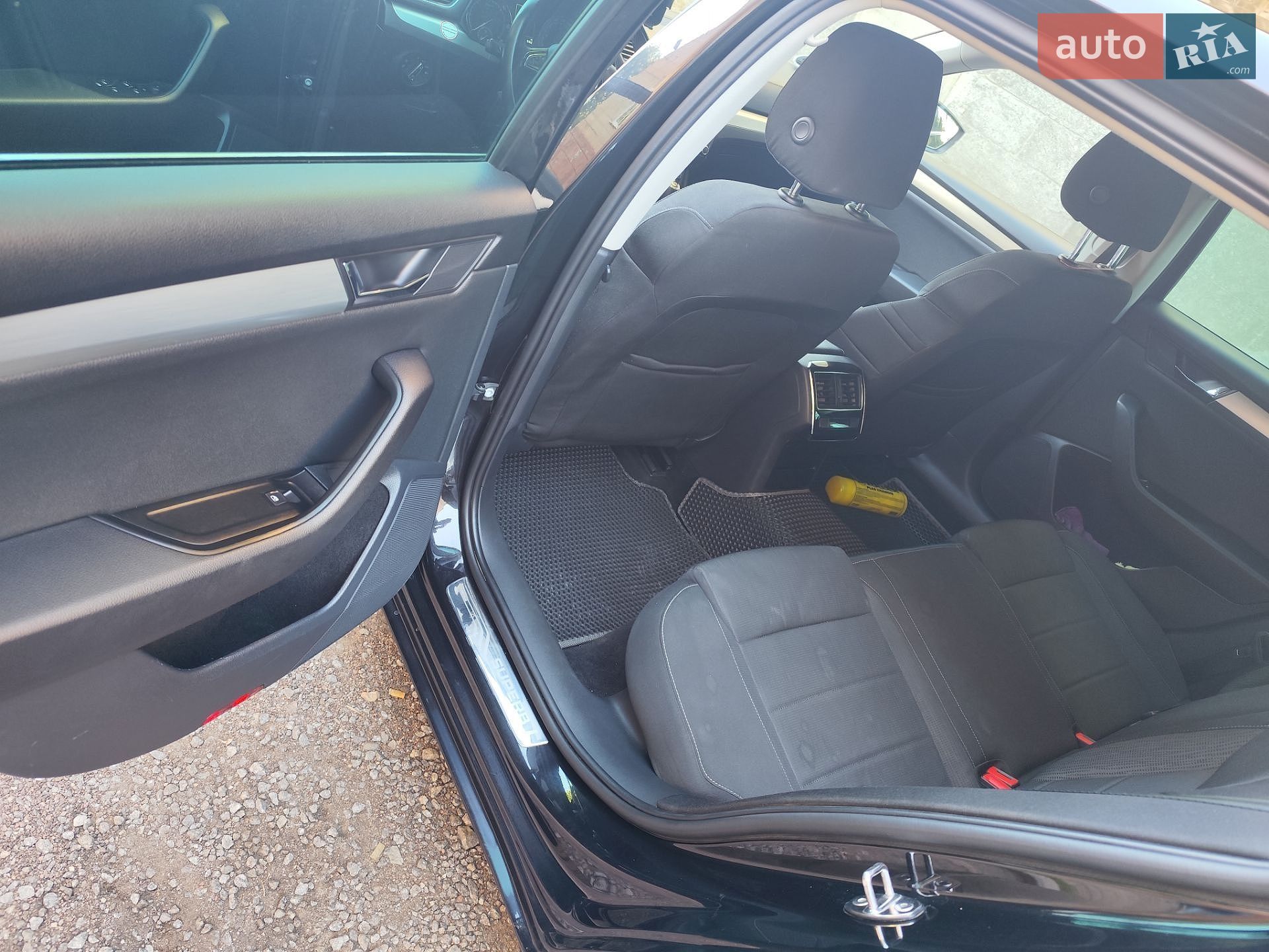 Skoda Superb 2016 VIN TMBJH7NP7H7019689 фото оголошення 10 з 31