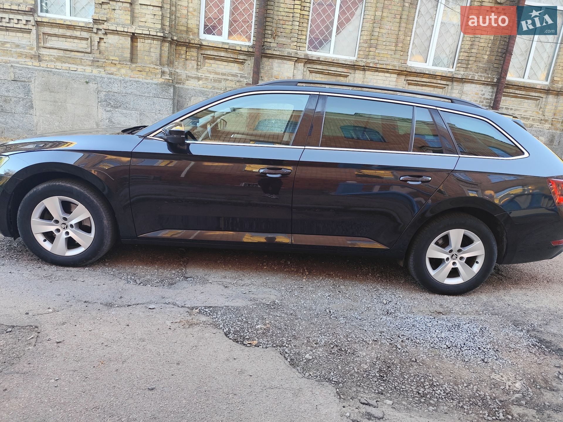 Skoda Superb 2016 VIN TMBJH7NP7H7019689 фото оголошення 12 з 31
