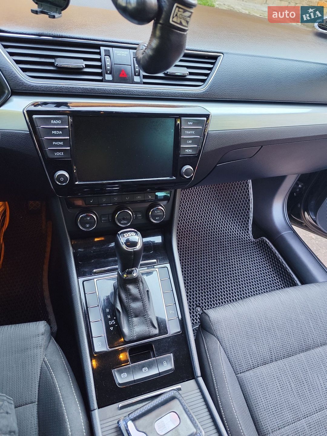 Skoda Superb 2016 VIN TMBJH7NP7H7019689 фото оголошення 24 з 31
