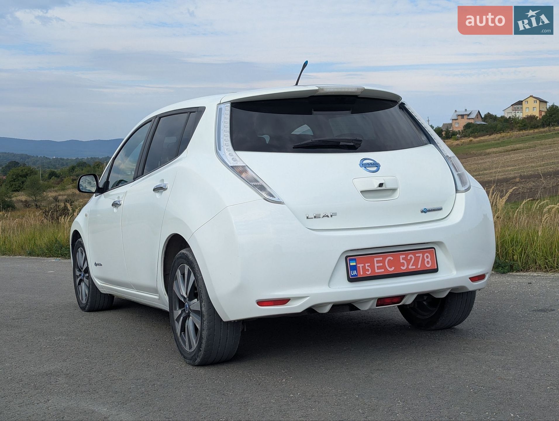 Nissan Leaf 2013 VIN SJNFAAZE0U6008070 фото оголошення 5 з 43