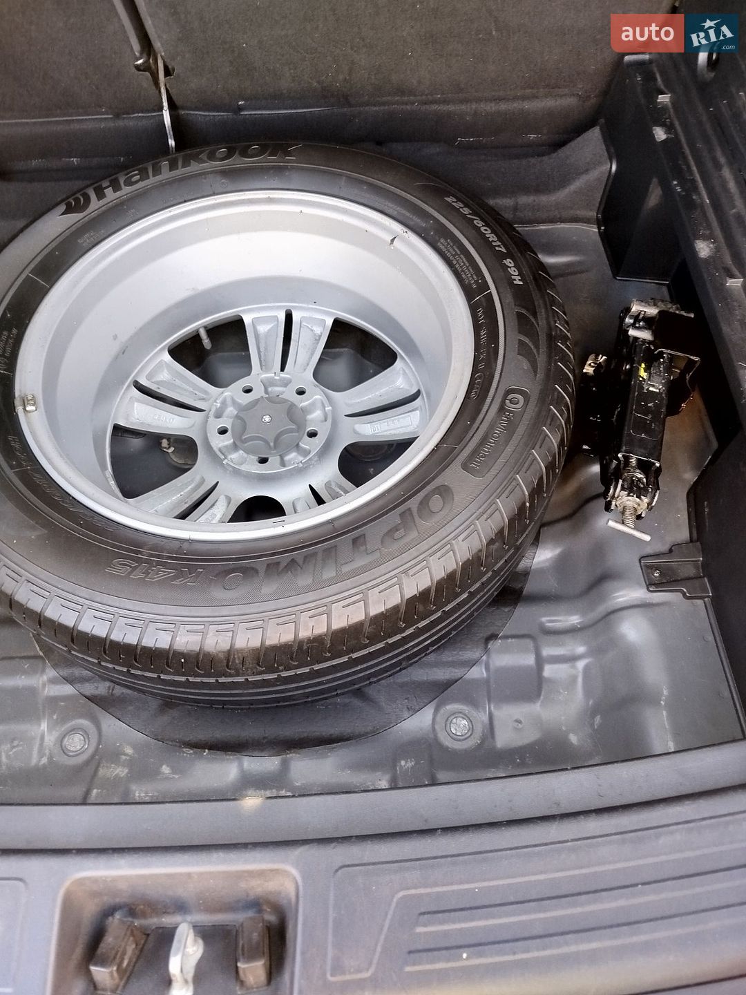 Hyundai ix35 2011 VIN U5YZU81UABL082837 фото оголошення 2 з 13