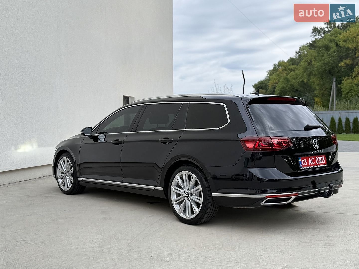 Volkswagen Passat 2023 VIN WVWZZZ3CZPE065266 фото оголошення 2 з 190