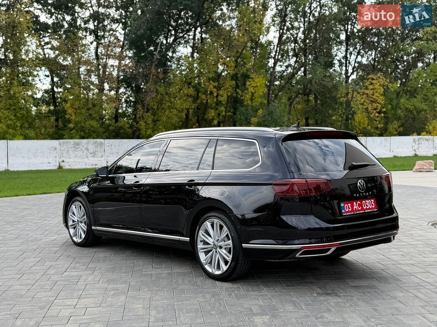 Volkswagen Passat 2023 VIN WVWZZZ3CZPE065266 фото оголошення 14 з 190
